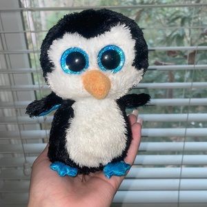 Glitter version Waddles, this is a small sized beanie boo in good condition